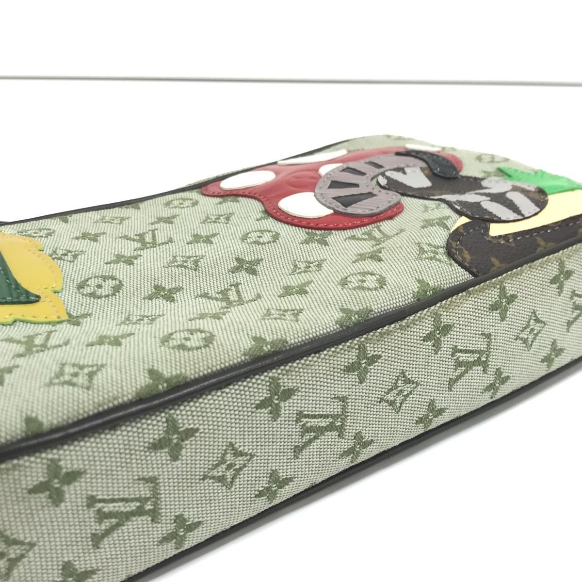 Louis Vuitton Monogram Mini Contes de Fees Pochette Fairytale Khaki — view 4