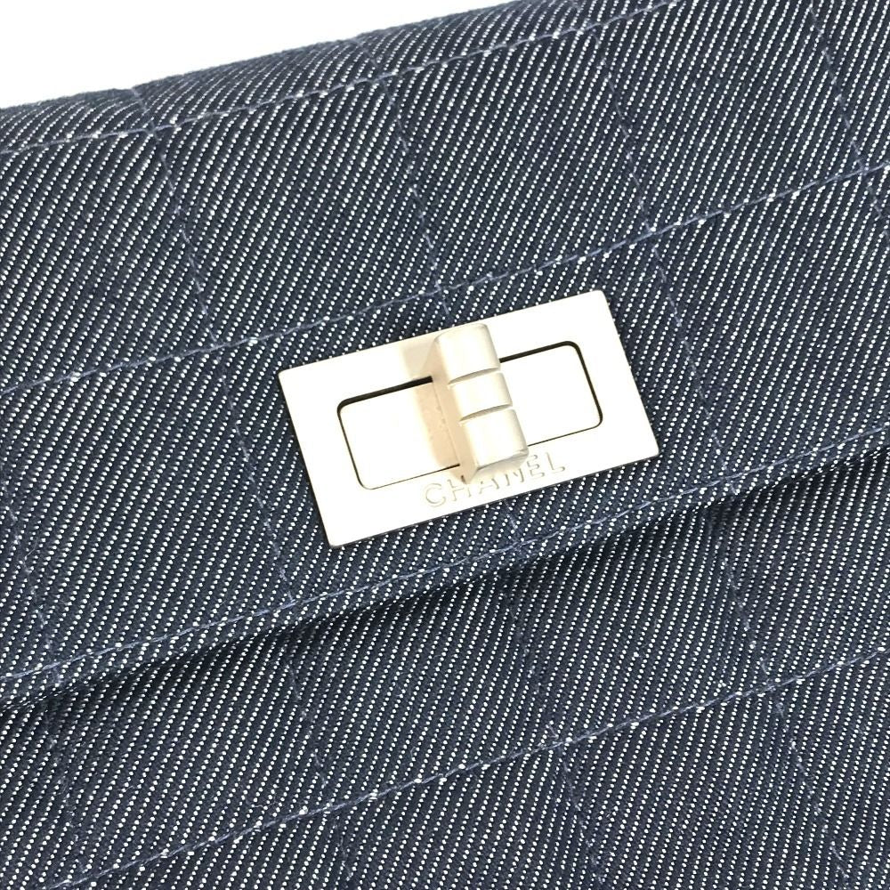 Chanel Clutch 2.55 Logo Choco Bar Denim Blue — view 7