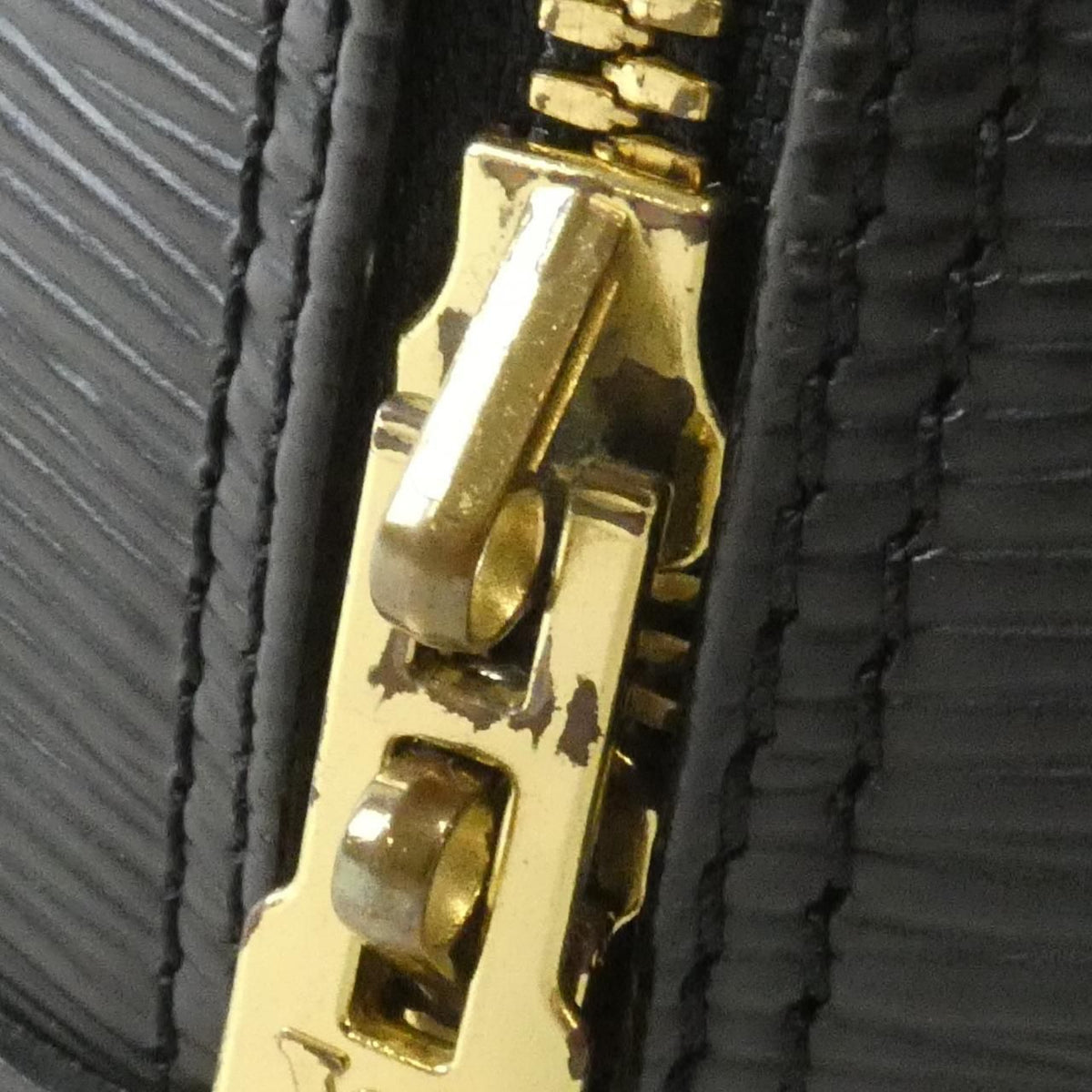 Louis Vuitton Epi Alma PM Bag — view 5