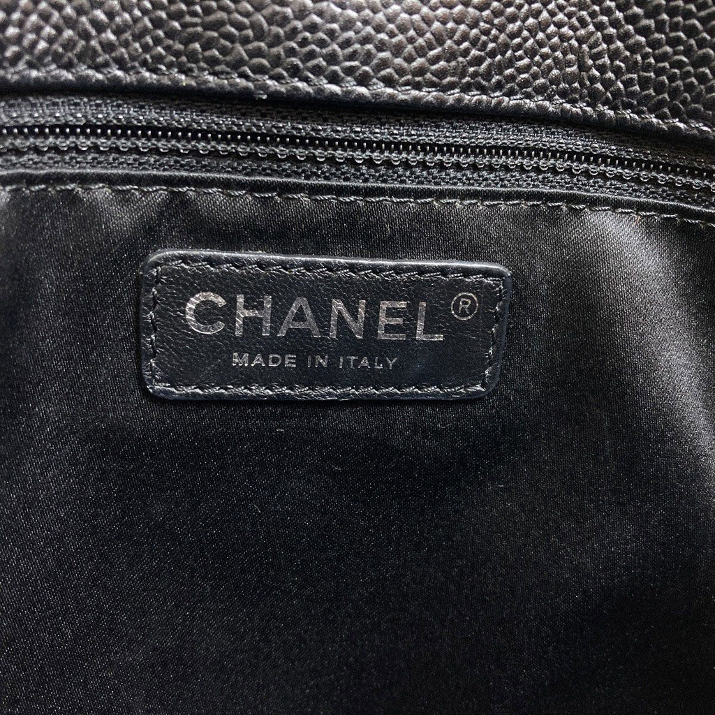 Chanel Quilted CC Logo Chain 2-Way Tote Bag Grained Calfskin — view 6