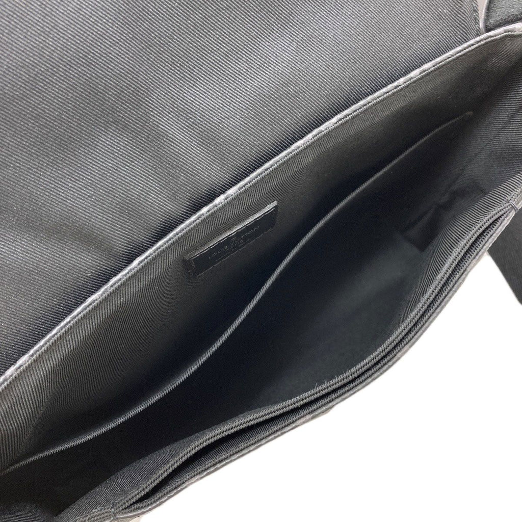Louis Vuitton District PM Shoulder Bag Monogram Eclipse — view 5