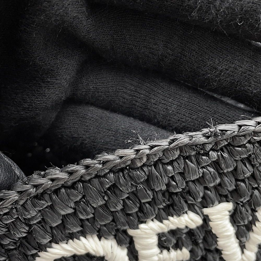 Loewe Standard Raffia Leather 2-Way Shoulder Bag Black — view 7