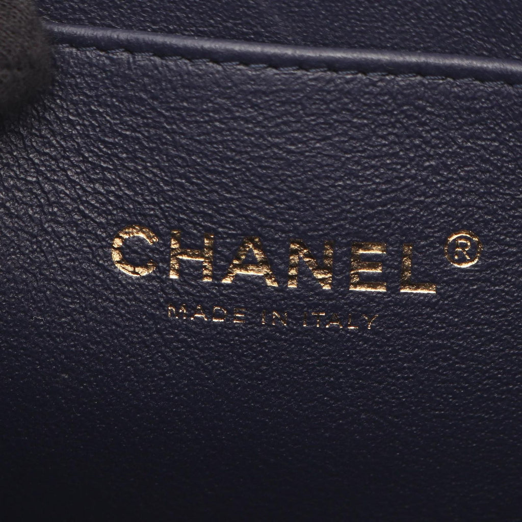 Chanel Shoulder Bag Quilted Vanity 2-Way Navy Caviar Leather Chain — view 4