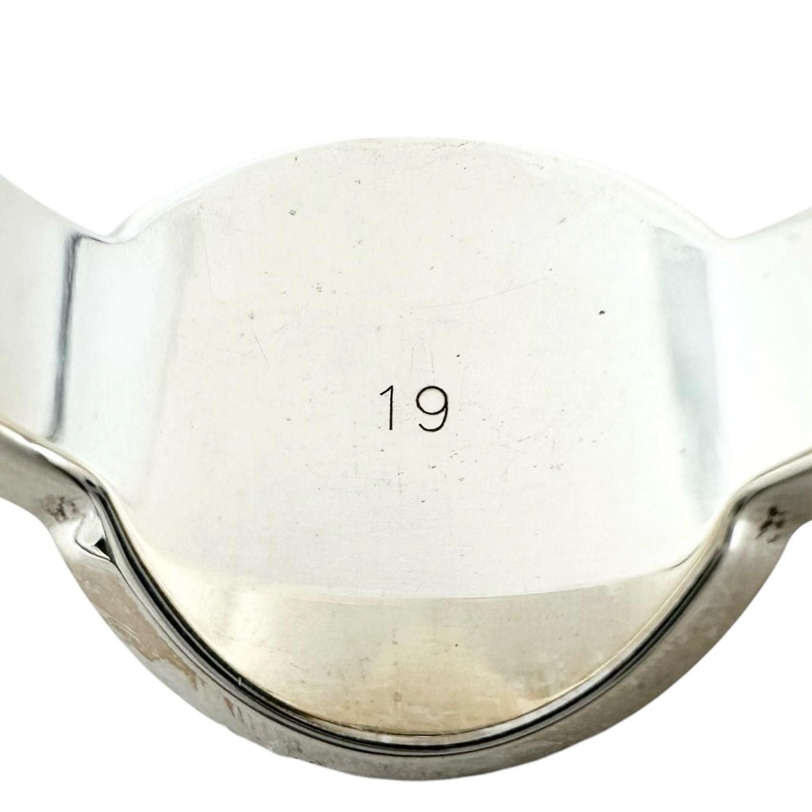 Gucci Trademark Oval Logo Silver Ring — view 5