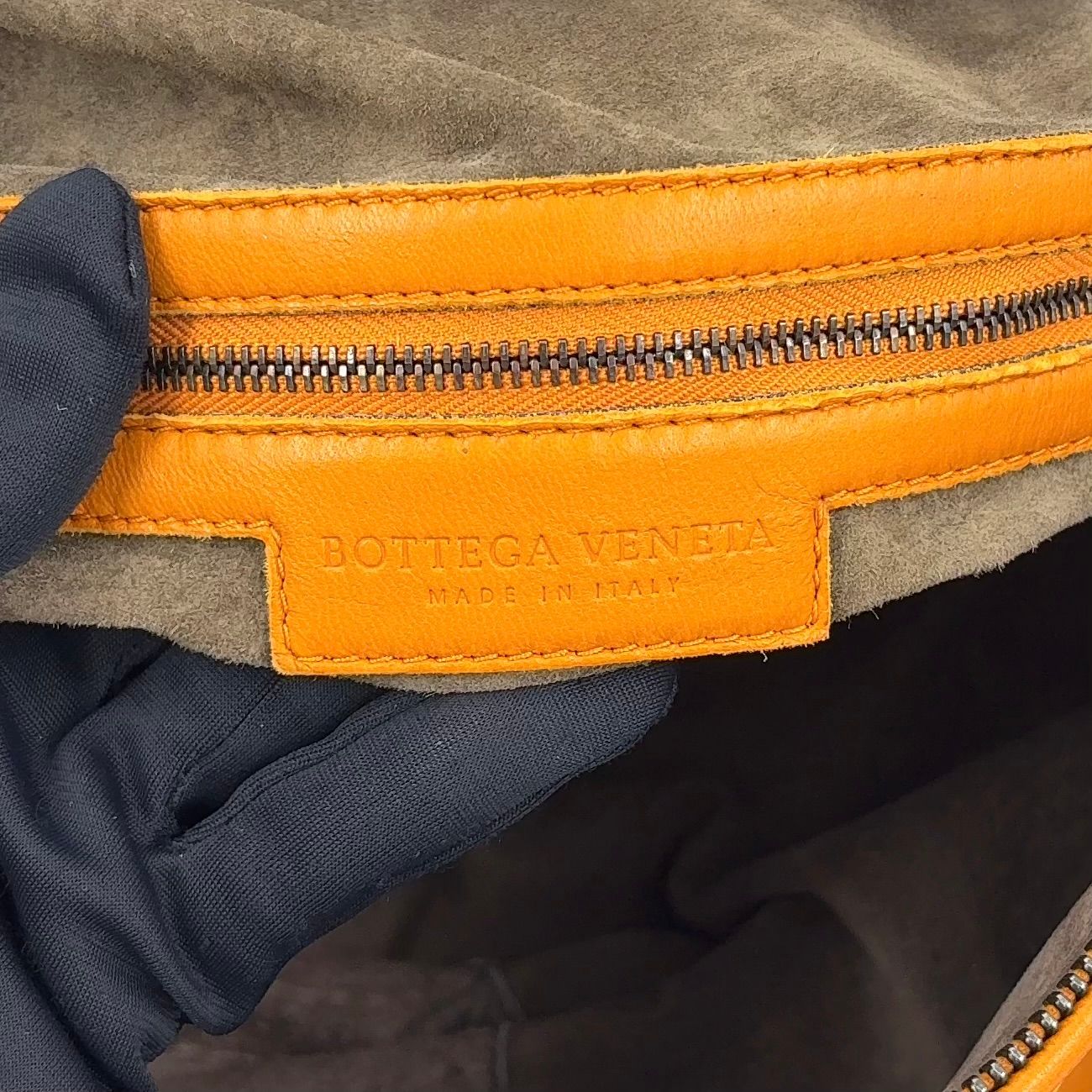 Bottega Veneta Intrecciato Montaigne Lambskin Orange Mini Boston Bag Gold — view 4