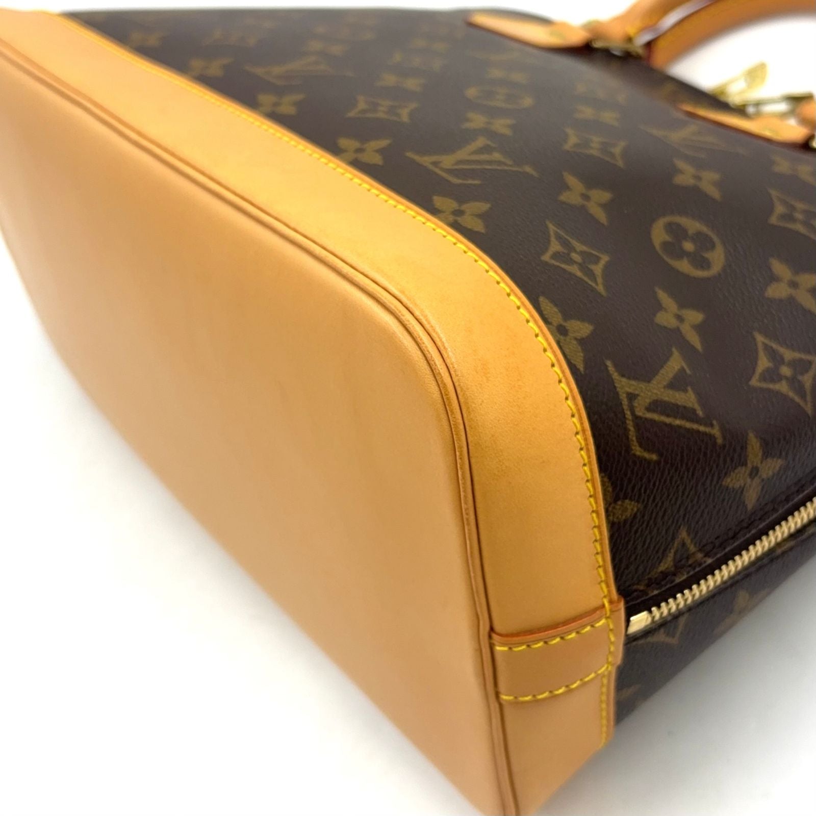 Louis Vuitton Alma PM Monogram Leather Brown Light Handbag Gold — view 8