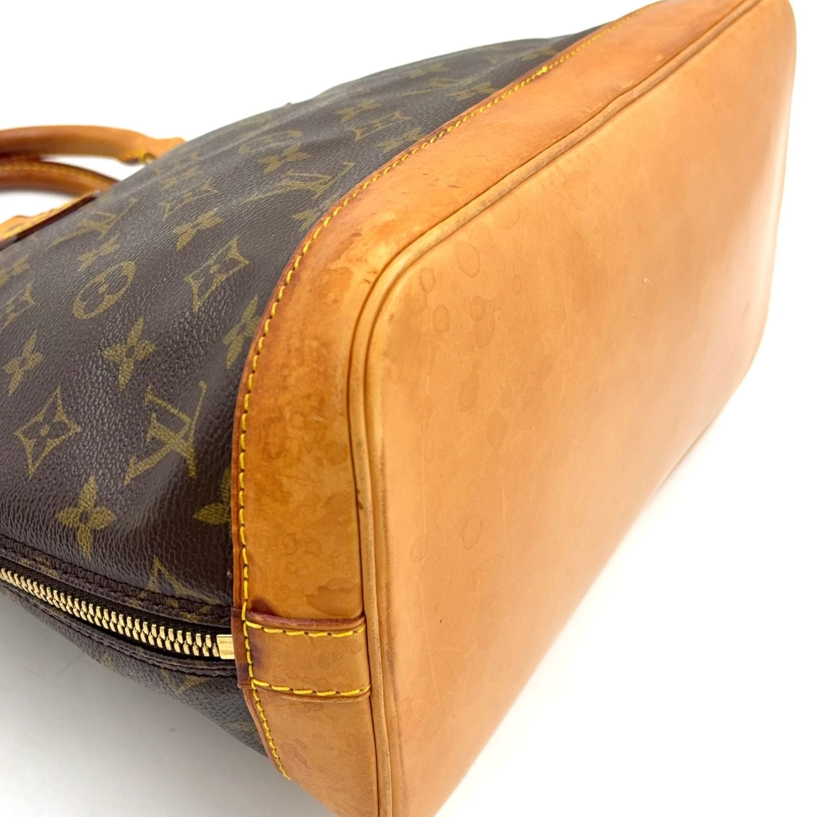 Louis Vuitton Alma PM Monogram Leather Brown Light Handbag Gold — view 7