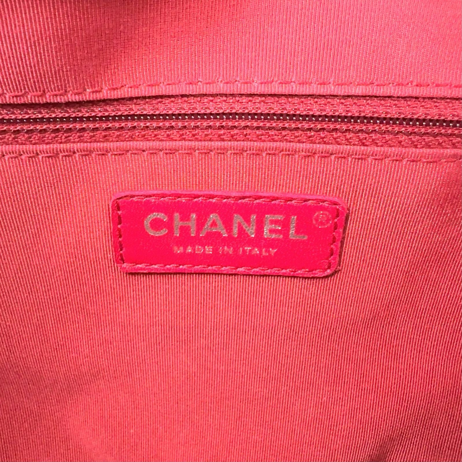 Chanel Gabrielle Calfskin Silver Chain Shoulder Bag Gold — view 4