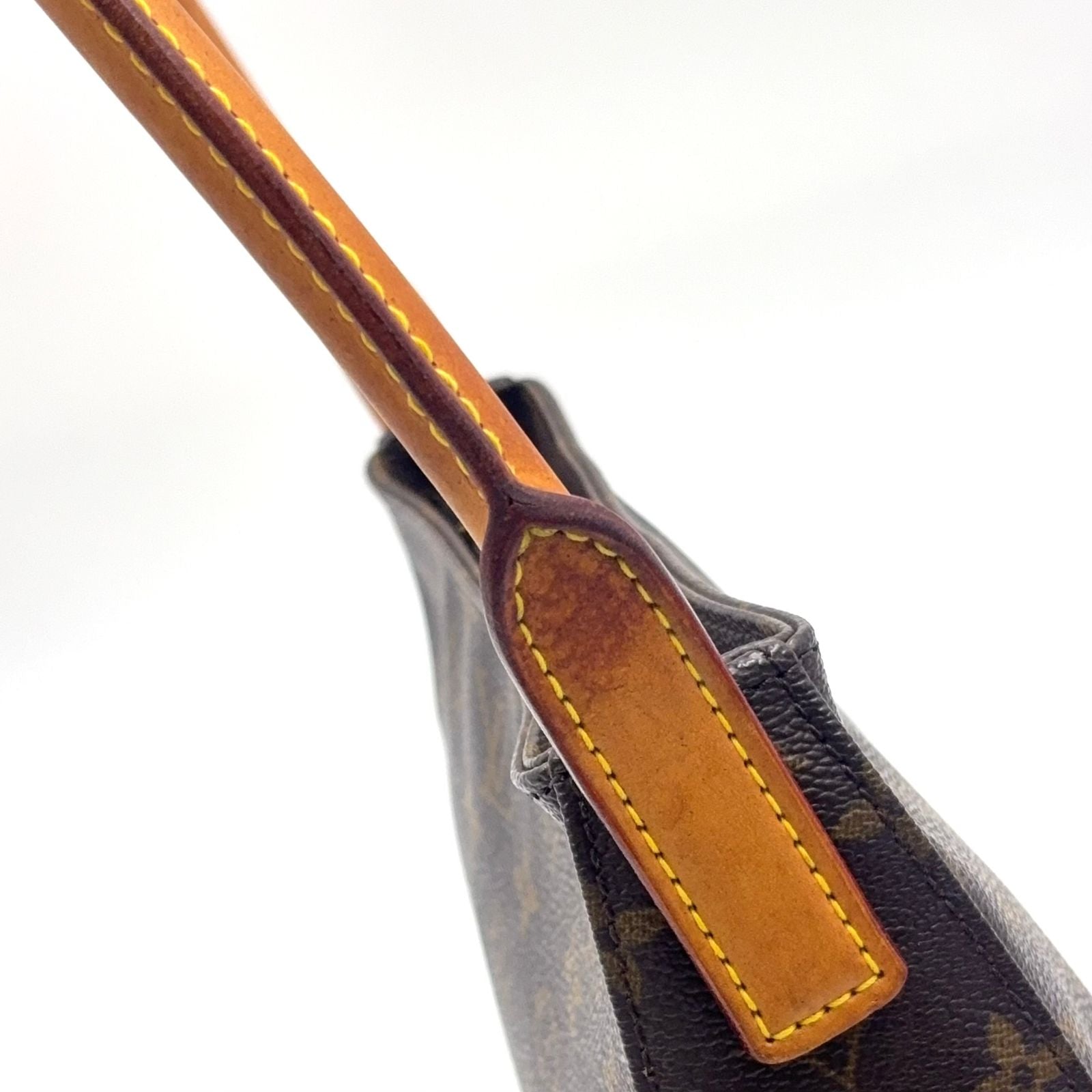Louis Vuitton Looping MM Monogram Leather Brown Light Handbag Gold — view 8