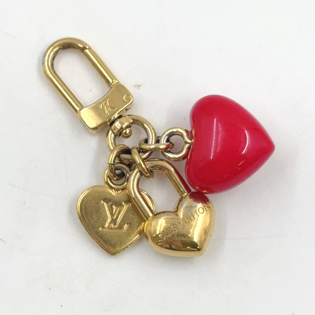 Louis Vuitton LV Heart Gold Plated Red Micro Charm Keychain — view 2
