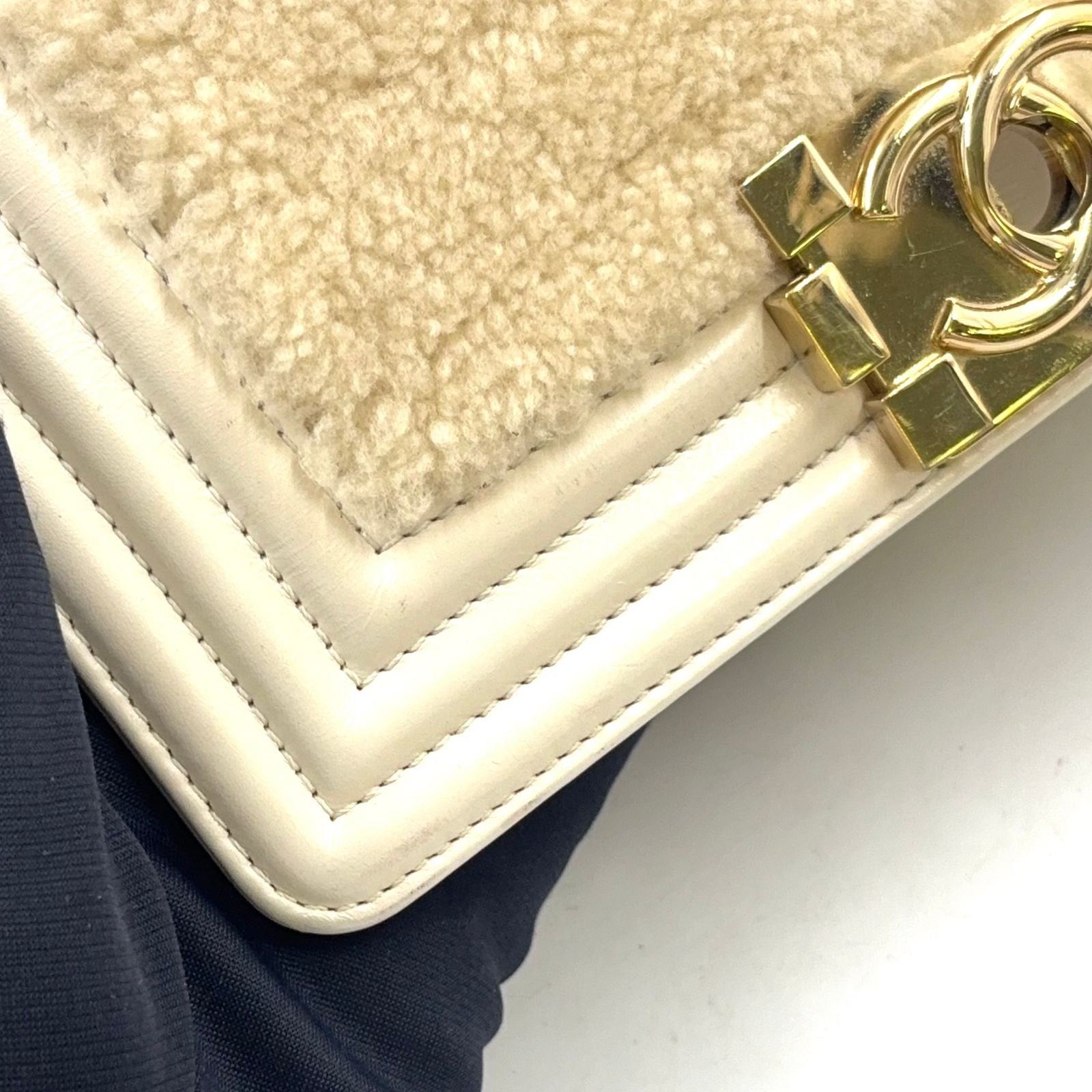 Chanel Boy Leather Shearling Ivory Chain Shoulder Bag Gold — view 5