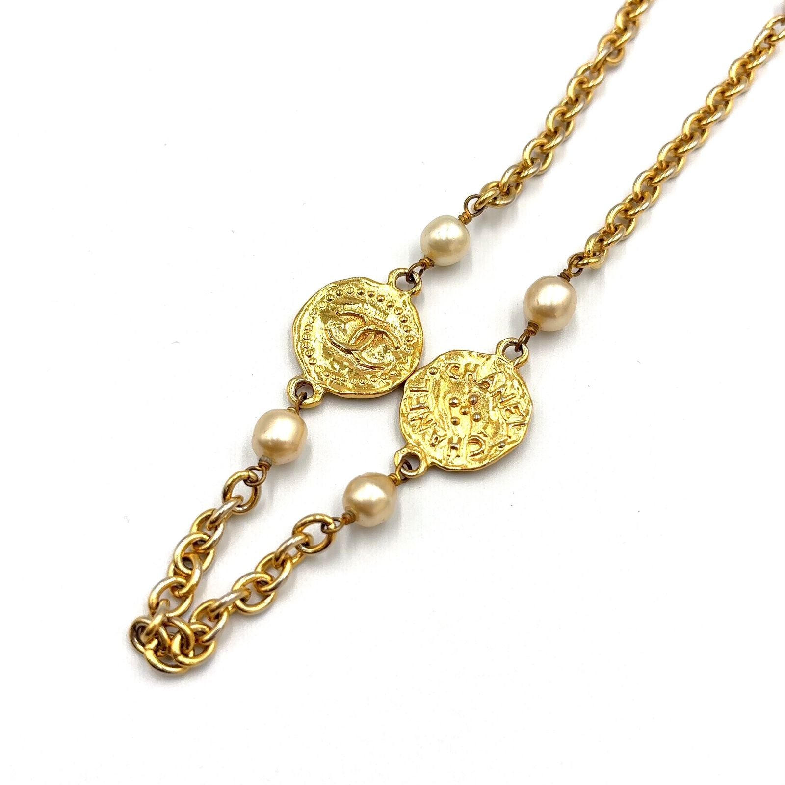 Chanel CC Logo Coin Motif Metal Faux Pearl Gold Necklace