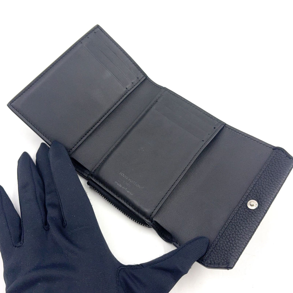 Louis Vuitton Portefeuille Pilot Aerogram Leather Black Trifold Wallet — view 3