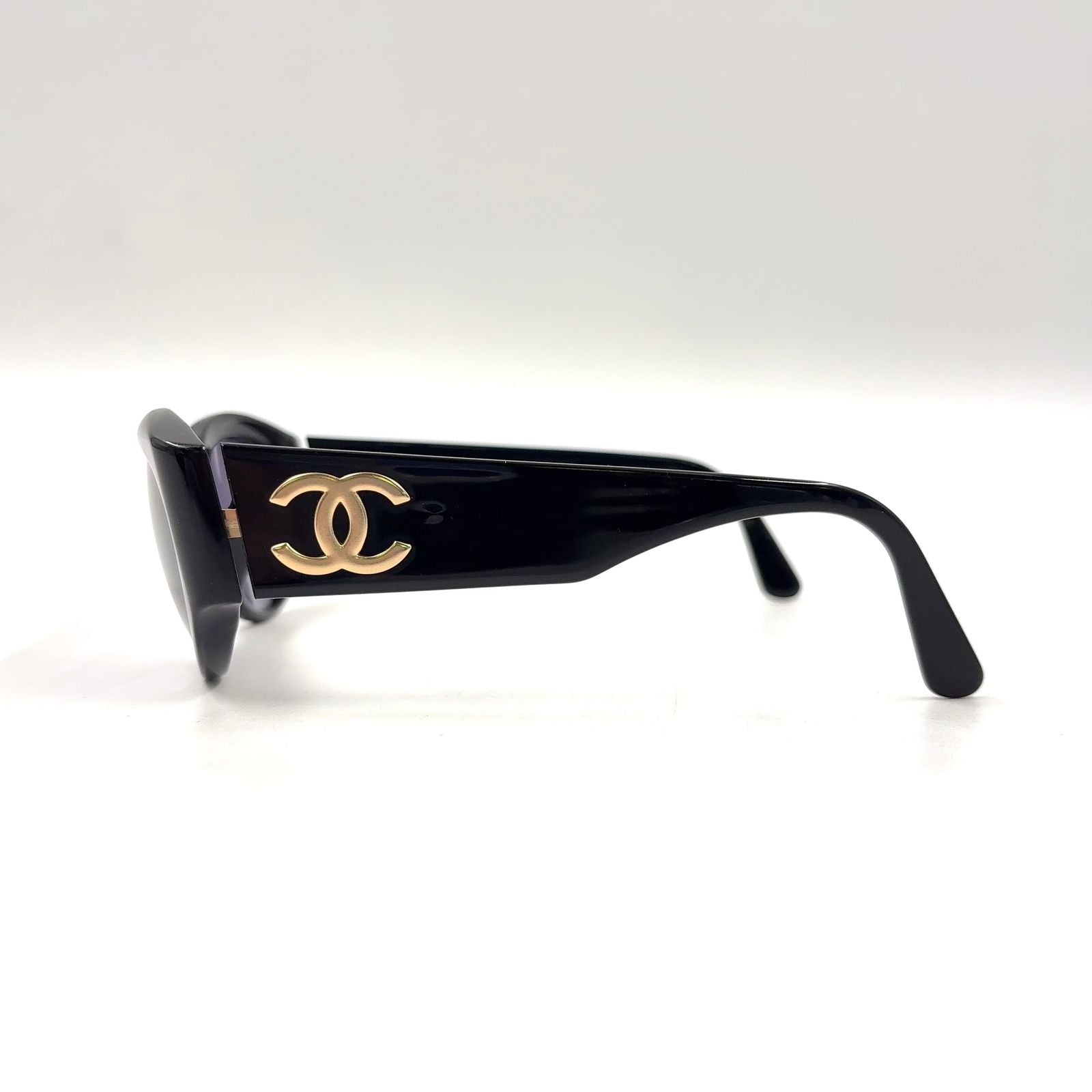 Chanel CC Logo Oval Acetate Gray Black Sunglasses Gold Eyewear — view 7