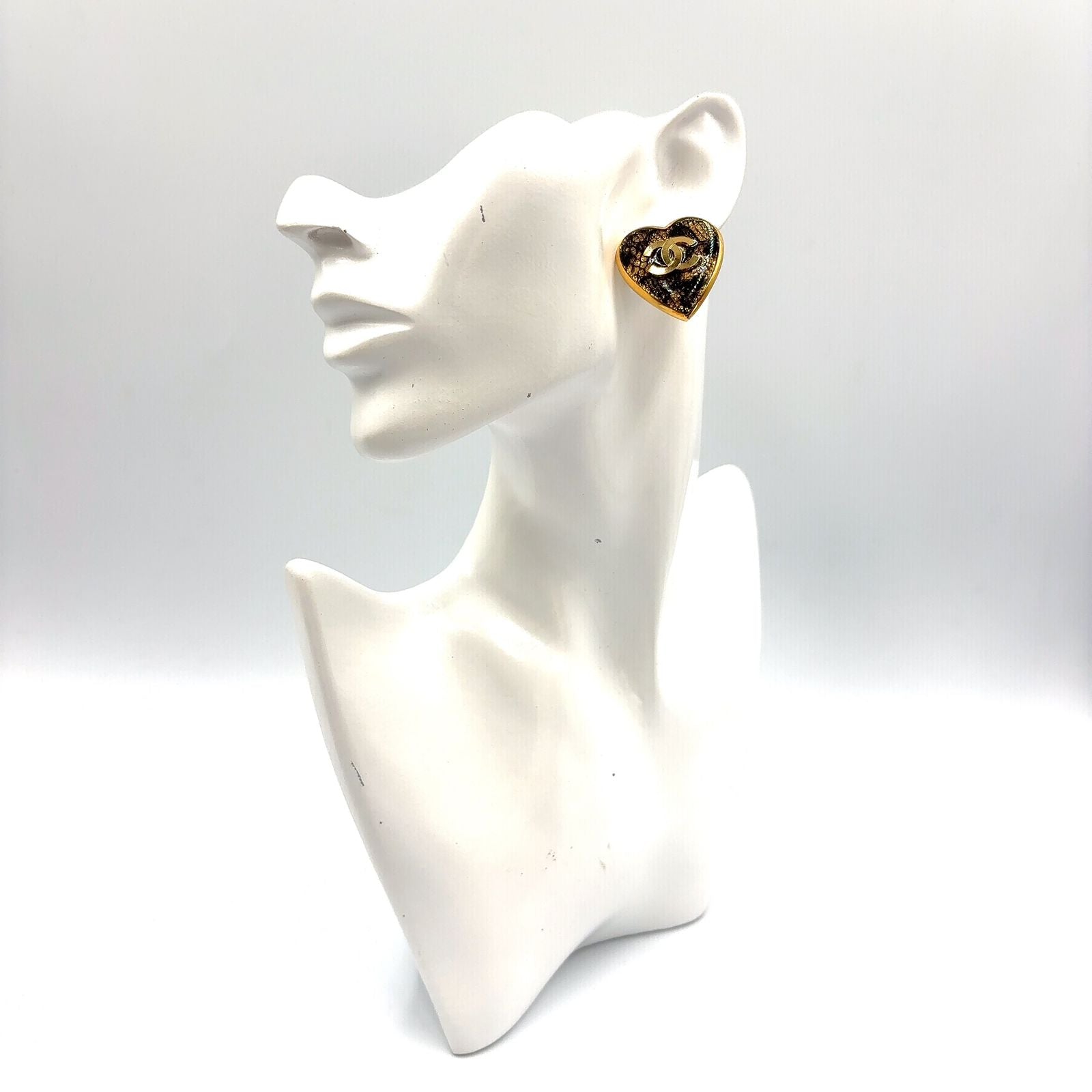 Chanel CC Logo Heart Motif Metal Resin Gold Earrings — view 8
