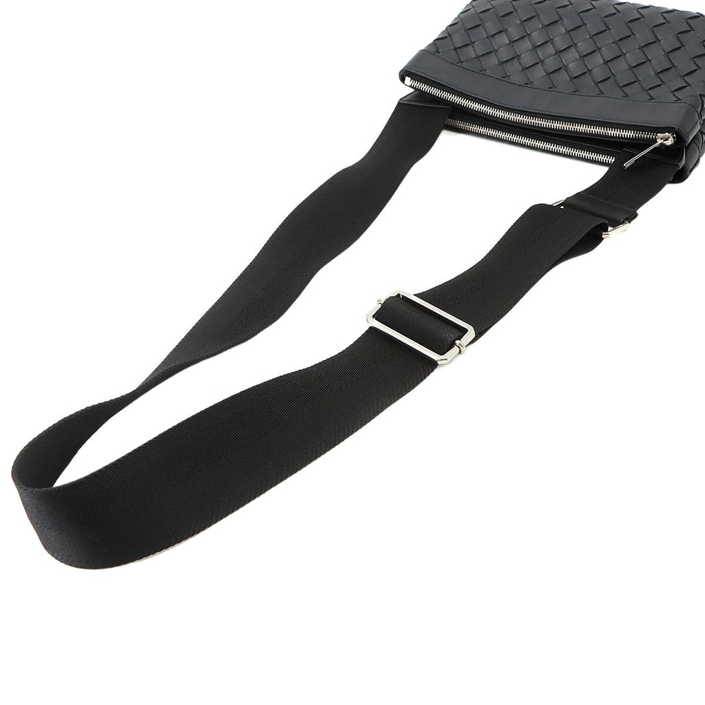 Bottega Veneta Classic Intrecciato Duo Shoulder Messenger Bag Leather — view 5