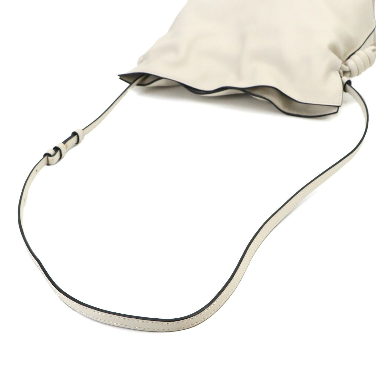 Loewe Flamenco Clutch Medium Shoulder Bag Leather White Gold — view 5