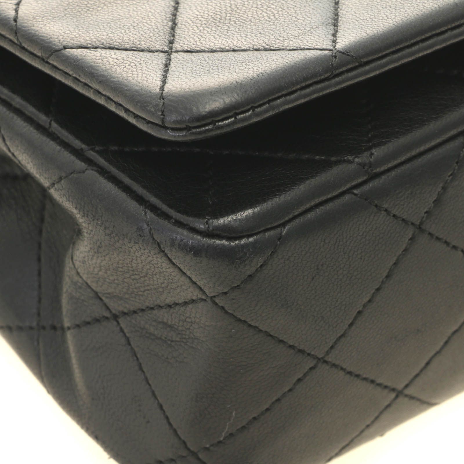 Chanel Mini Quilted 19 Turnlock Full Flap Chain Shoulder Black Bag Lambskin — view 5