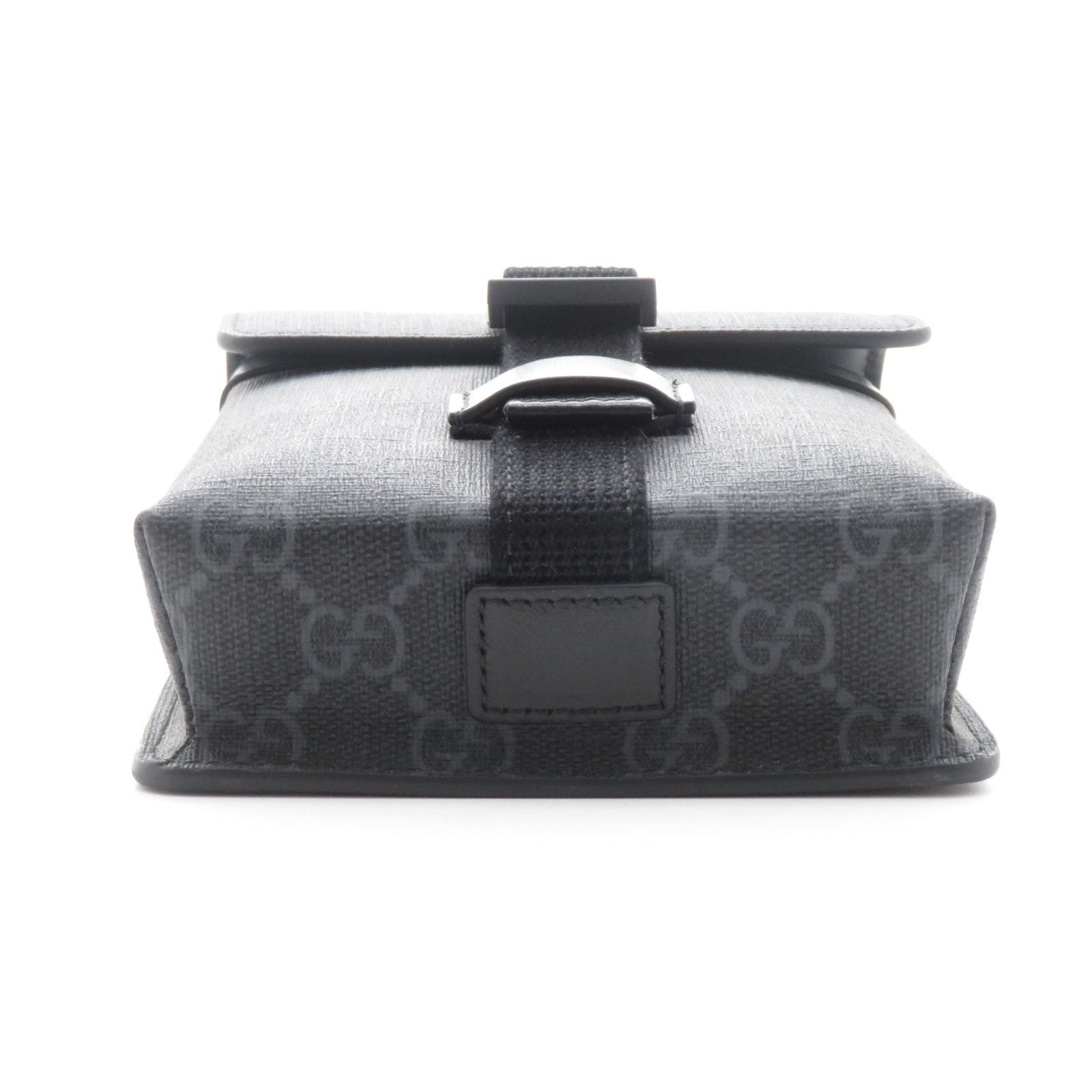 Gucci GG Supreme Shoulder Bag Black Leather — view 3