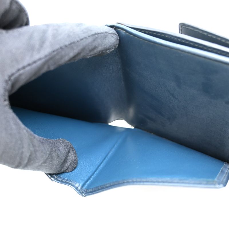 Louis Vuitton Bifold Wallet — view 6