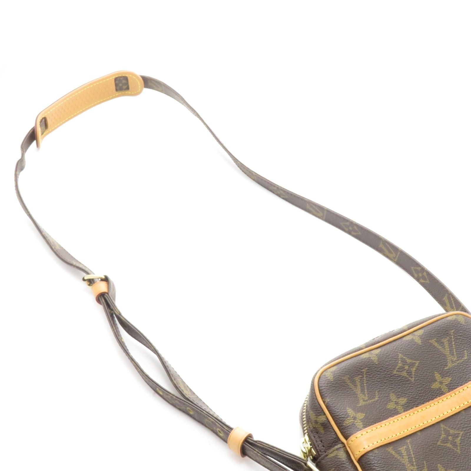 Louis Vuitton Danube Monogram Shoulder Bag Canvas Brown — view 3