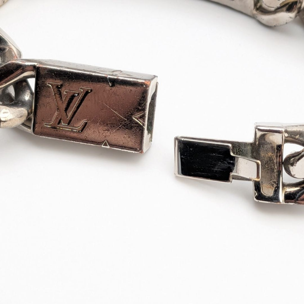 Louis Vuitton Monogram Chain Bracelet Silver — view 5