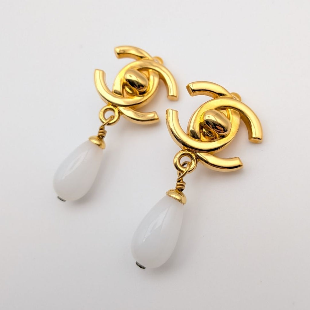 Chanel Earrings CC Logo Turnlock Gold Faux Pearl Drop Swing Vintage