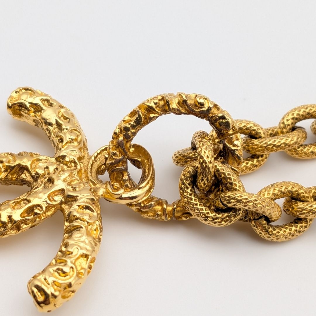 Chanel Pendant CC Logo Lava Gold Chain Vintage — view 6