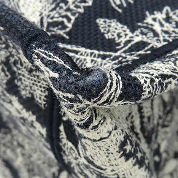 Dior Tote Bag Book Large Cotton Navy Toile de Jouy Reverse Embroidery — view 4