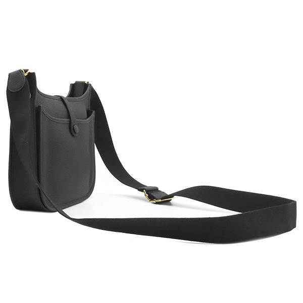 Hermes Shoulder Bag Evelyne 3 23 Taurillon Clemence Black Gold — view 2