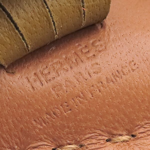 Hermes Bag Charm Ipo Agneau Milo Gold Craft Cles Brown Off White Seahorse — view 3