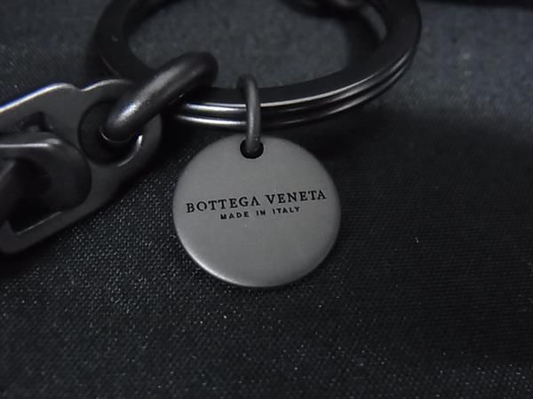 Bottega Veneta Intrecciato Leather Pig Key Holder Pink Brown — view 3