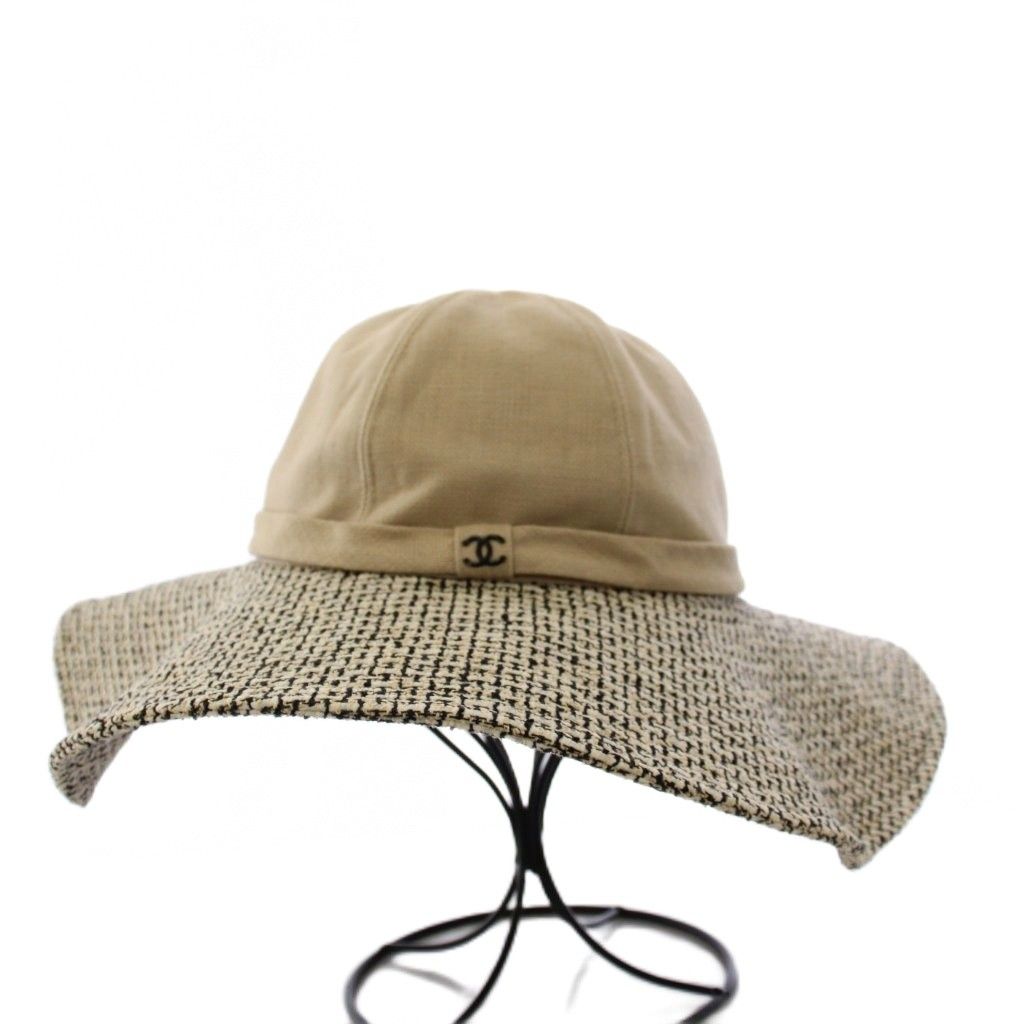 Chanel CC Logo Bucket Hat Tweed 58 Beige — view 3