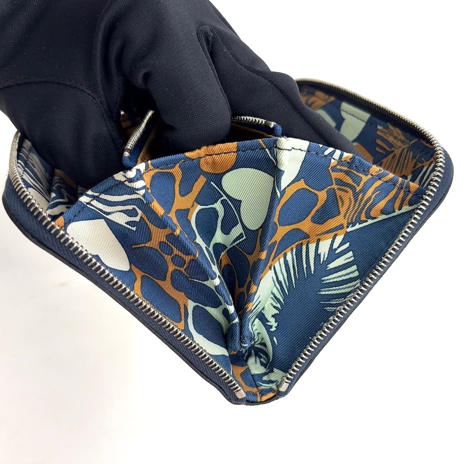 Hermes Azap Silk'in Compact Veau Epsom Blue Wallet Silver — view 8