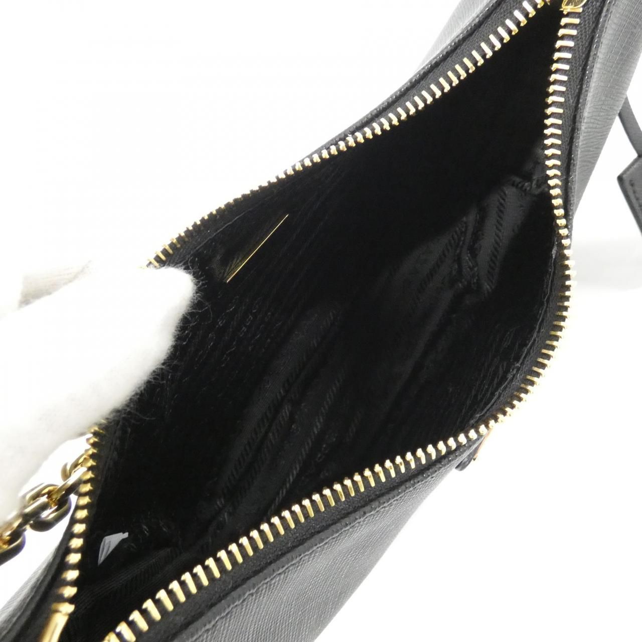 Prada Shoulder Bag Gold — view 6