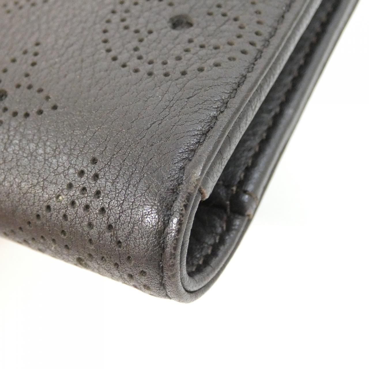 Louis Vuitton Mahina Portefeuille Amelia Wallet — view 5
