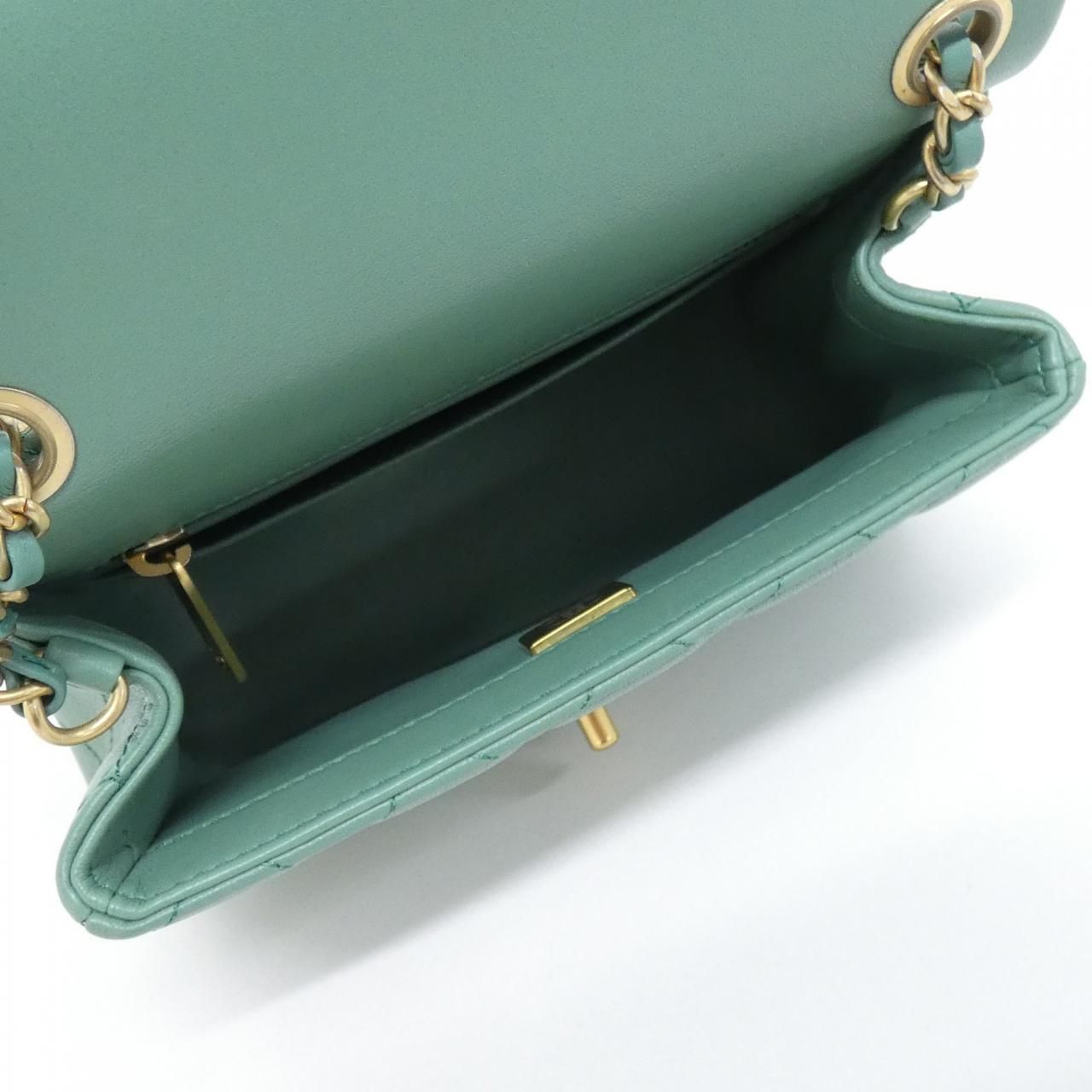 Chanel Shoulder Bag Green — view 7