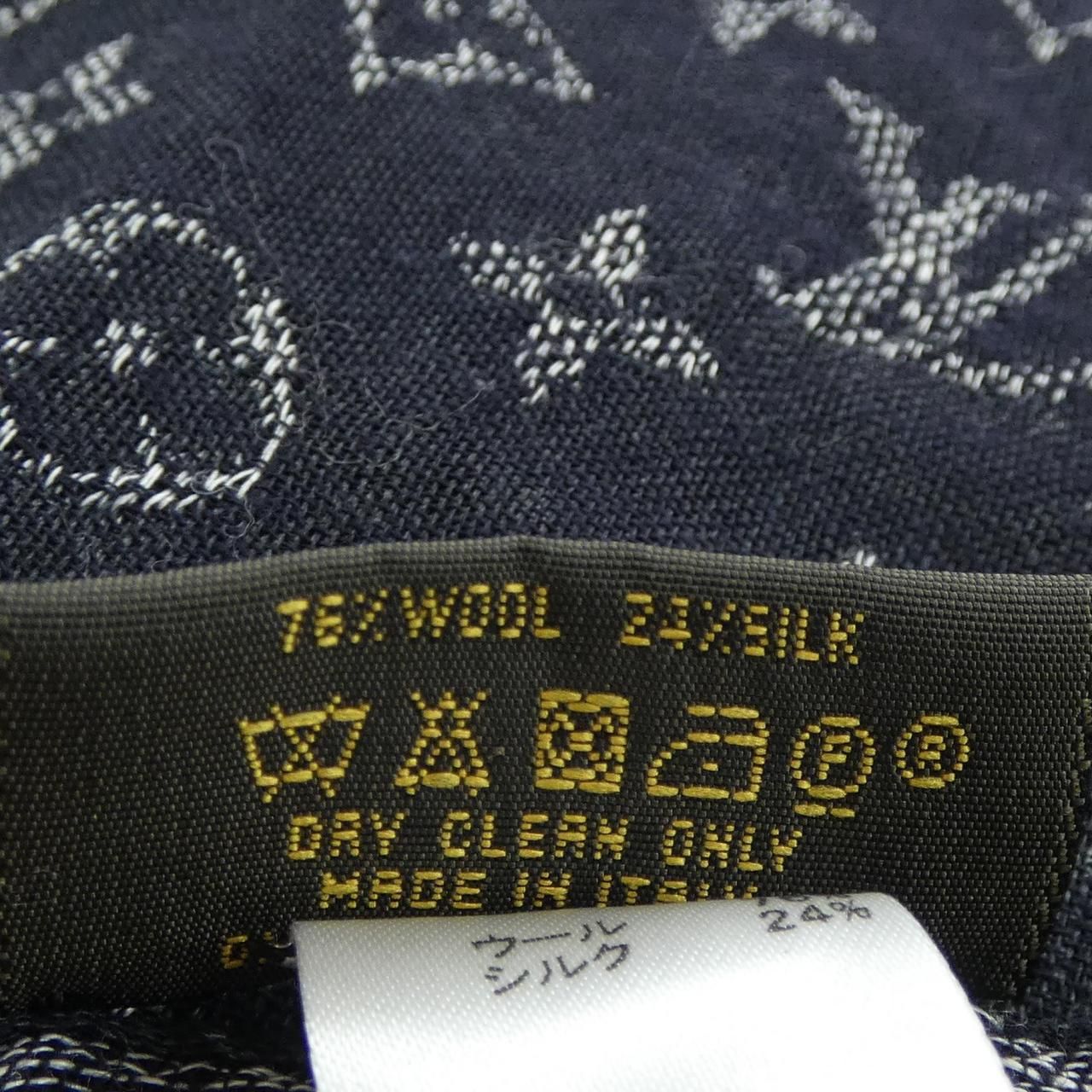 Louis Vuitton Echarpe Monogram Wave Stole Scarf — view 3