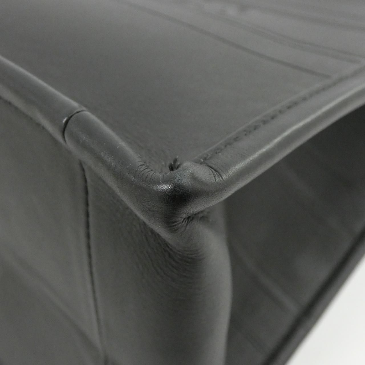 Dior Book Tote Bag Medium — view 3