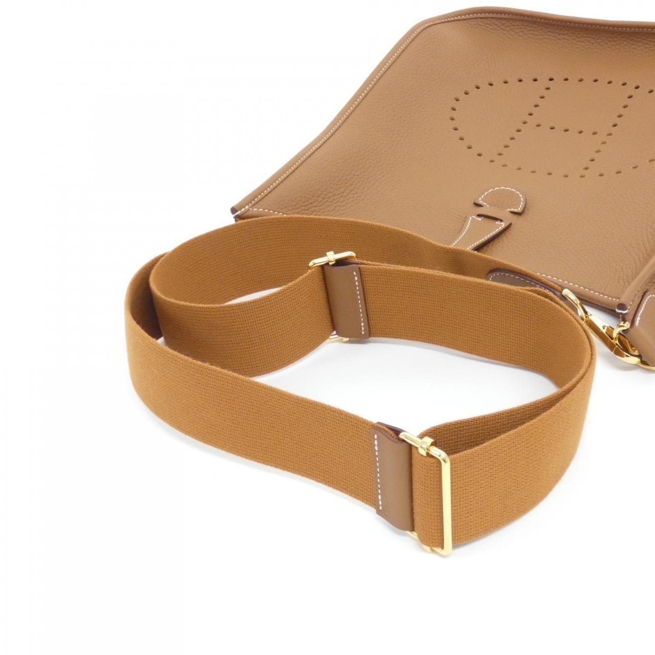 Hermes Evelyne 3 PM Shoulder Bag — view 5