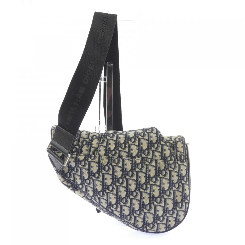 Dior Saddle Oblique Jacquard Shoulder Bag — view 3