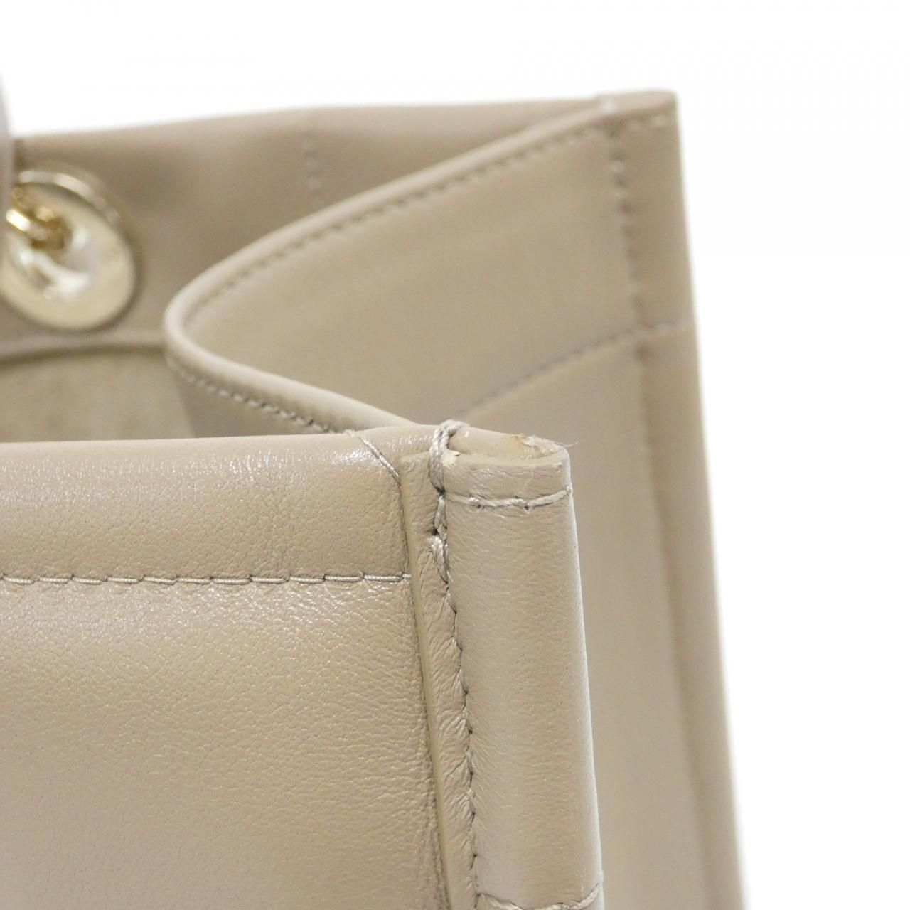 Dior Essential Medium Bag — view 5