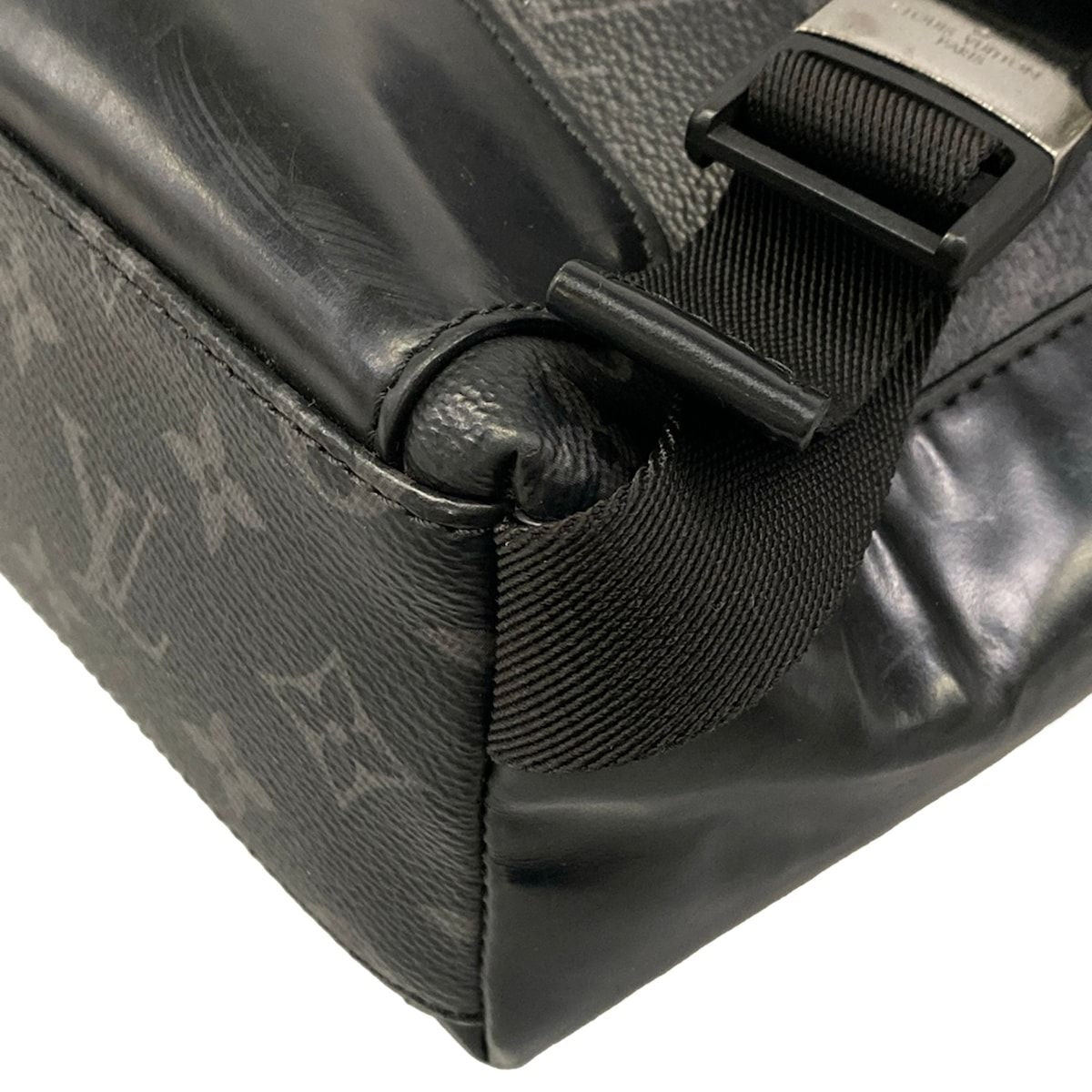 Louis Vuitton Shoulder Bag Monogram Eclipse Messenger Voyage PM — view 6