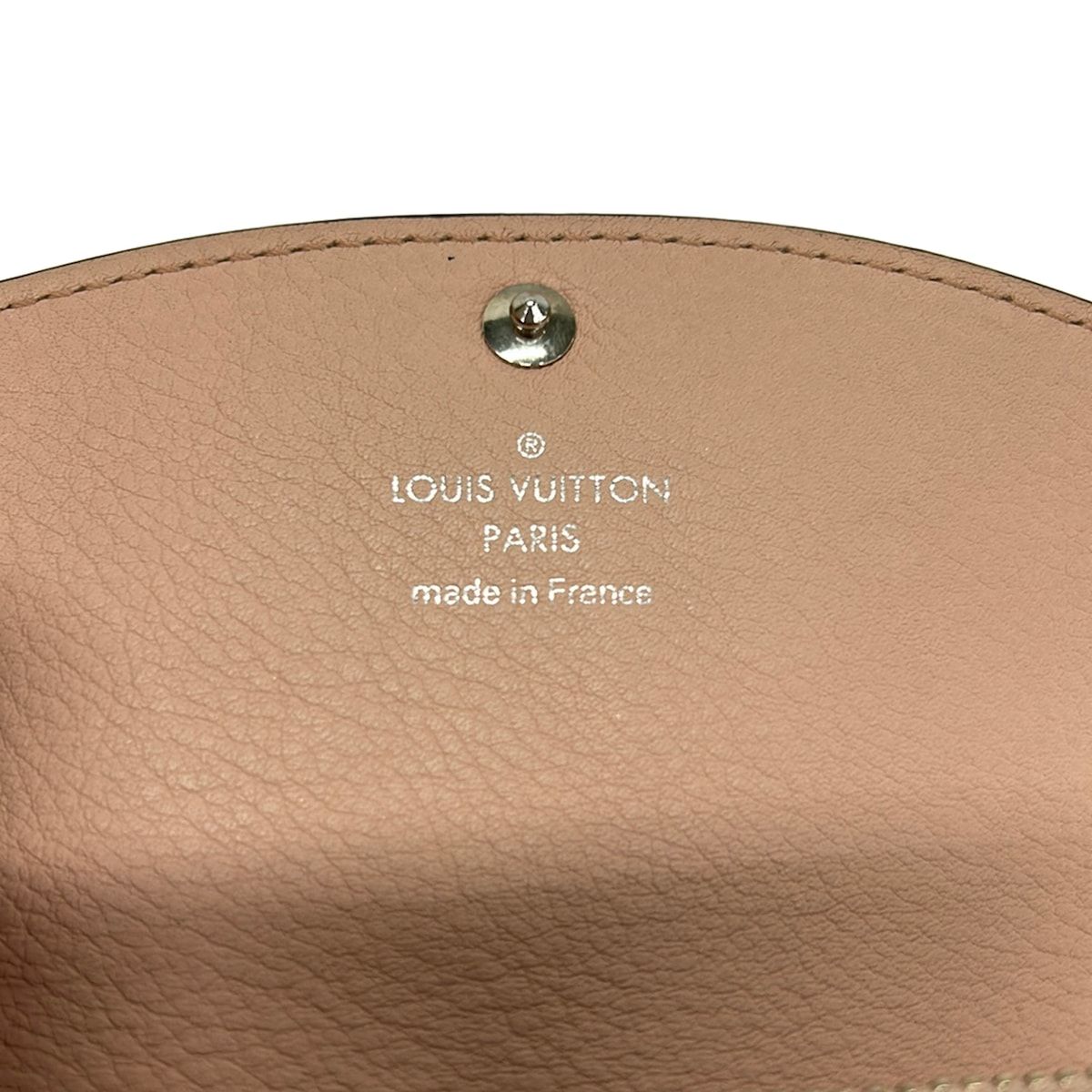 Louis Vuitton Coin Purse Mahina Porte Monnaie Magnolia Leather Cowhide — view 6