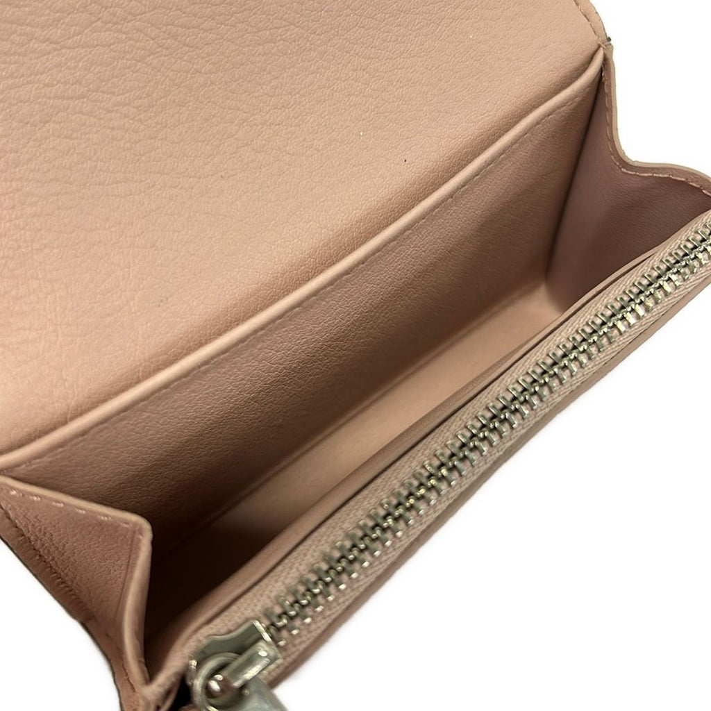 Louis Vuitton Coin Purse Mahina Porte Monnaie Magnolia Leather Cowhide — view 4