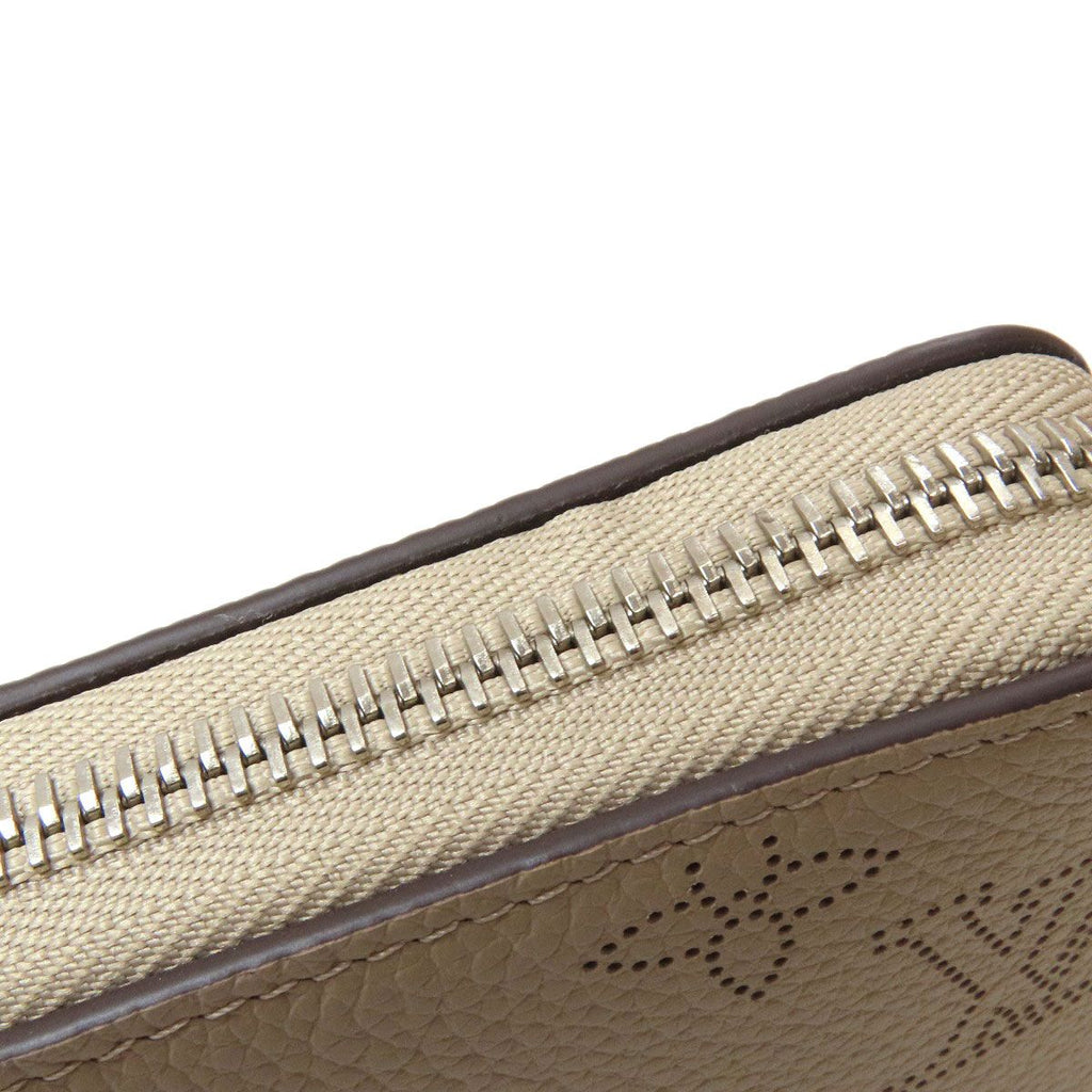 Louis Vuitton Zippy Wallet Mahina Leather — view 8