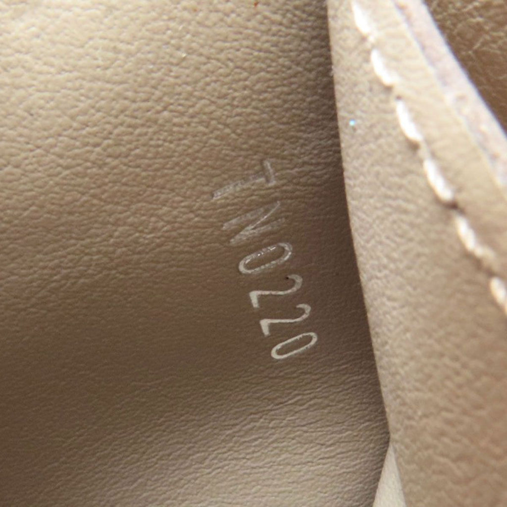 Louis Vuitton Portefeuille Iris Wallet Mahina Leather — view 8