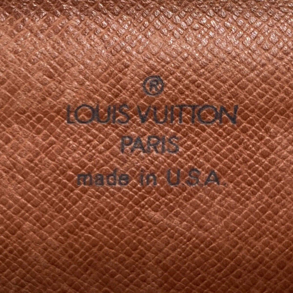 Louis Vuitton Kiss Lock Wallet Coin Purse Monogram Canvas — view 5