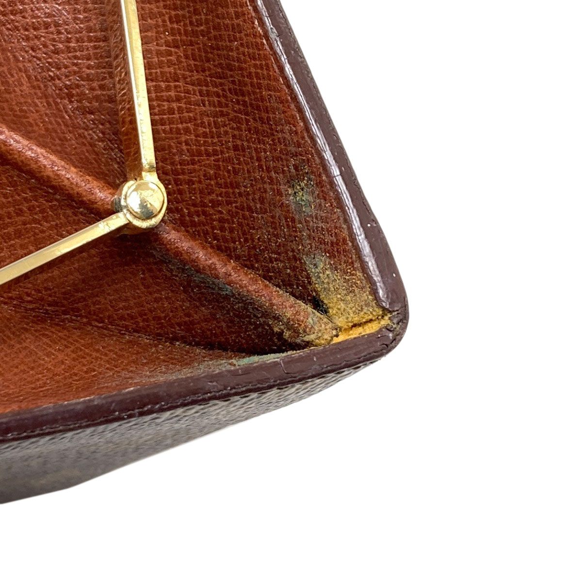 Louis Vuitton Kiss Lock Wallet Coin Purse Monogram Canvas — view 8