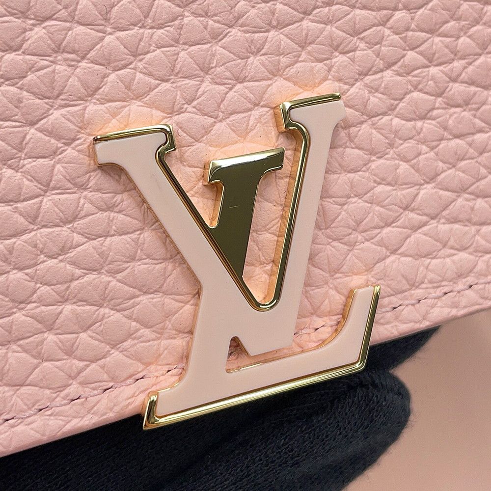 Louis Vuitton Trifold Wallet Taurillon Leather Portefeuille Capucines Compact — view 8